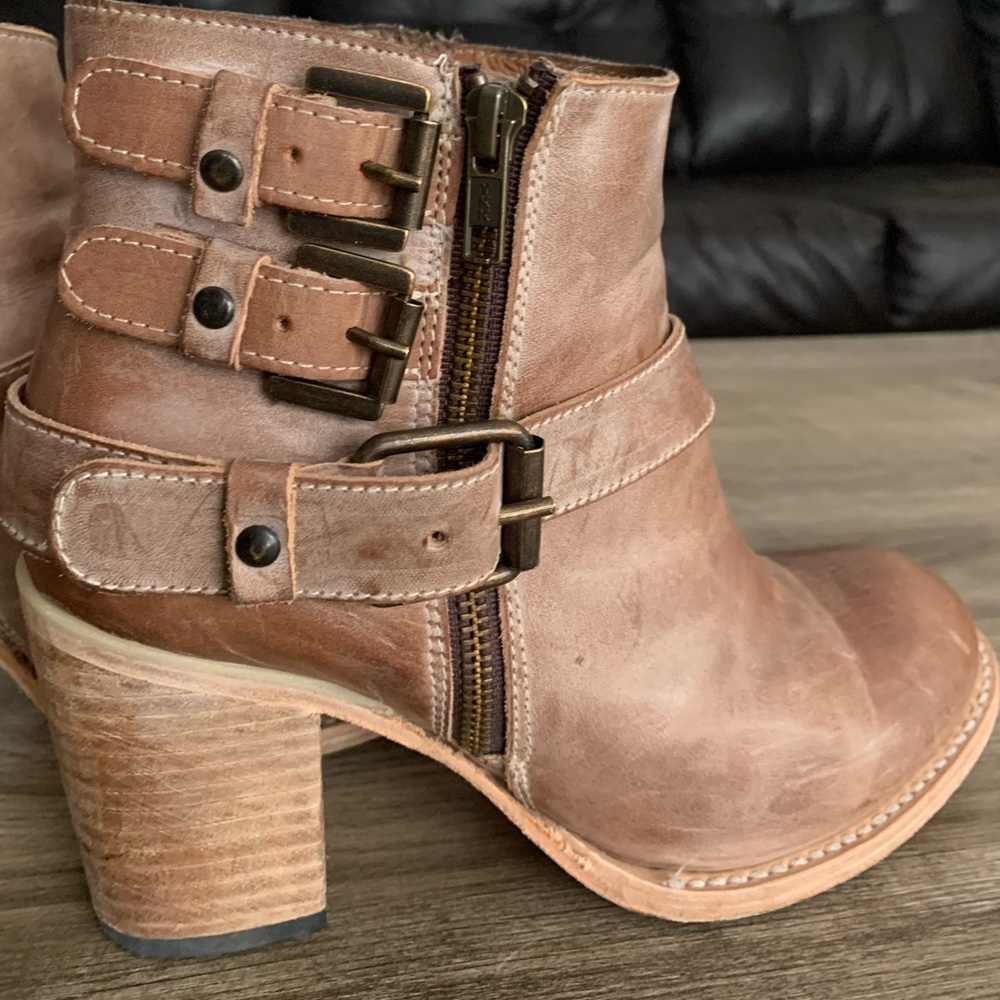 Freebies Bolo Ankle Boots